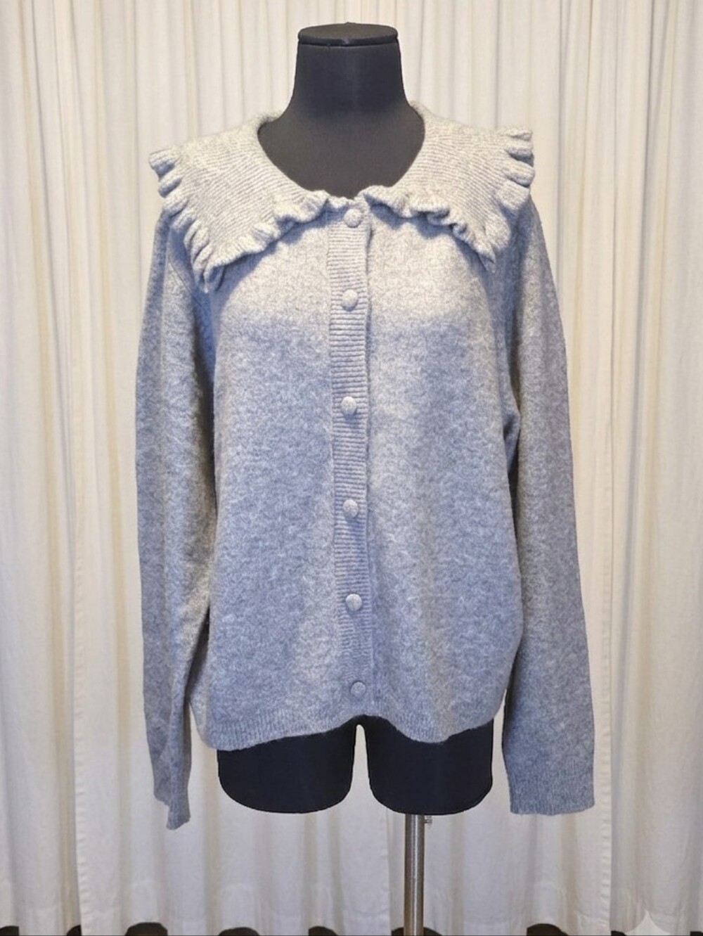 Marled Gray Ruffle-Collar Button Wool Blend Cardigan